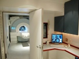 Mobile MRI scanner